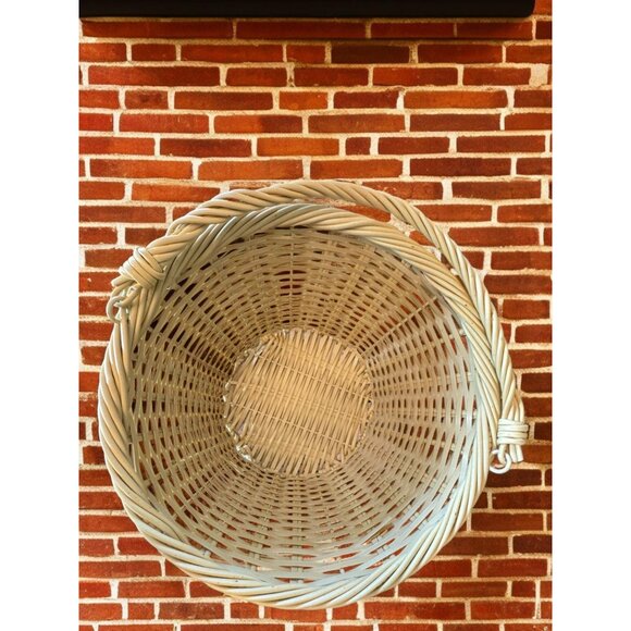 Handwoven Wicker Basket With Sturdy Handle For Storage & Decor - Picture 8 of 11